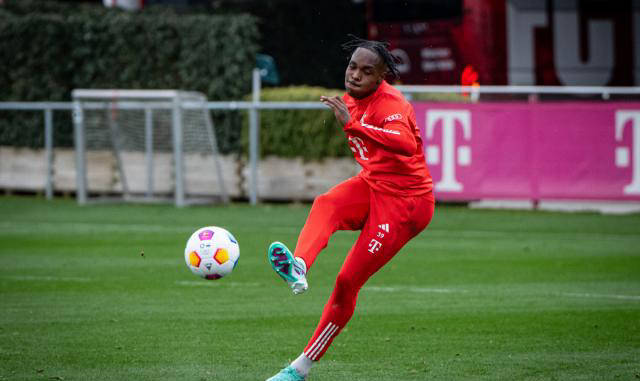 慕尼黑队在比赛中展现出色的控球能力 慕尼黑队在比赛中展现出色的控球能力