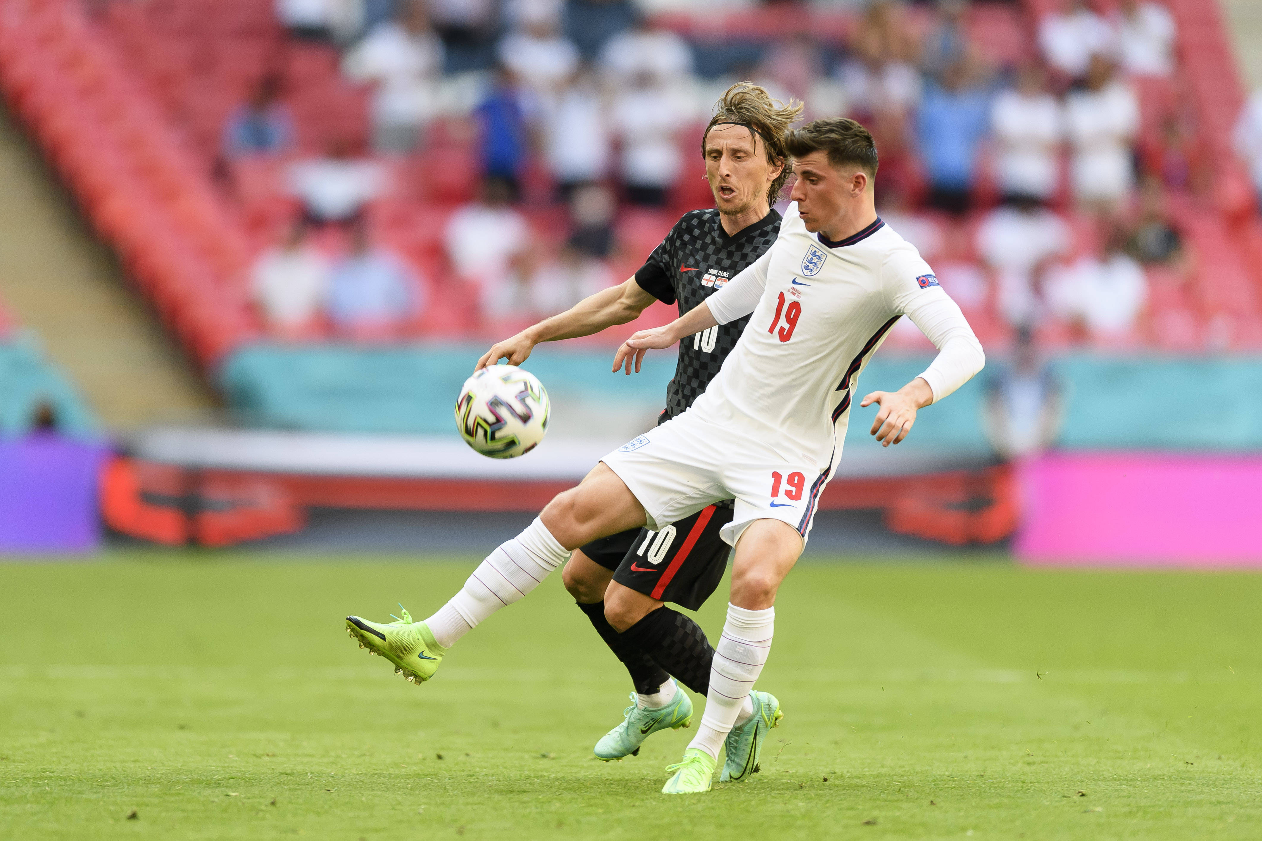 阿尔巴尼亚破门得分，意外击败克罗地亚