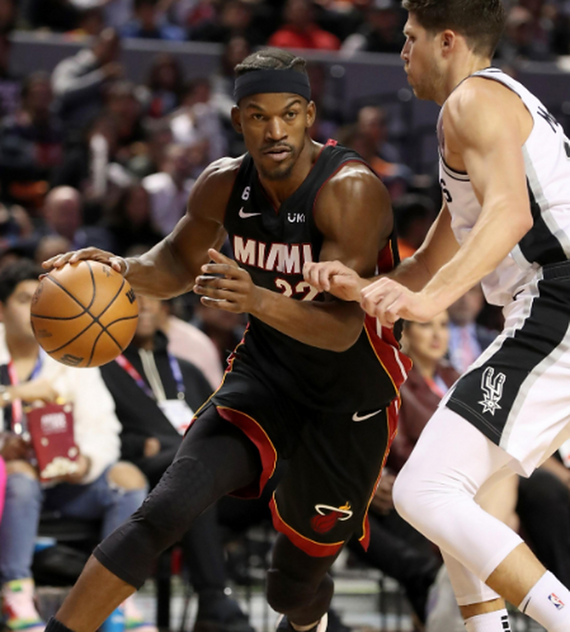 热火客场战胜马刺,继续取得胜利 热火客场战胜马刺,继续取得胜利