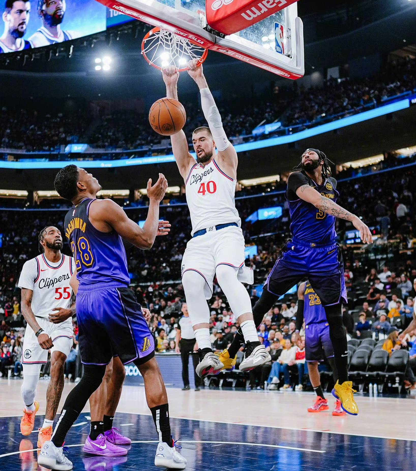 快船击败骑士,哈雷尔贡献25分15篮板! 快船击败骑士,哈雷尔贡献25分15篮板!