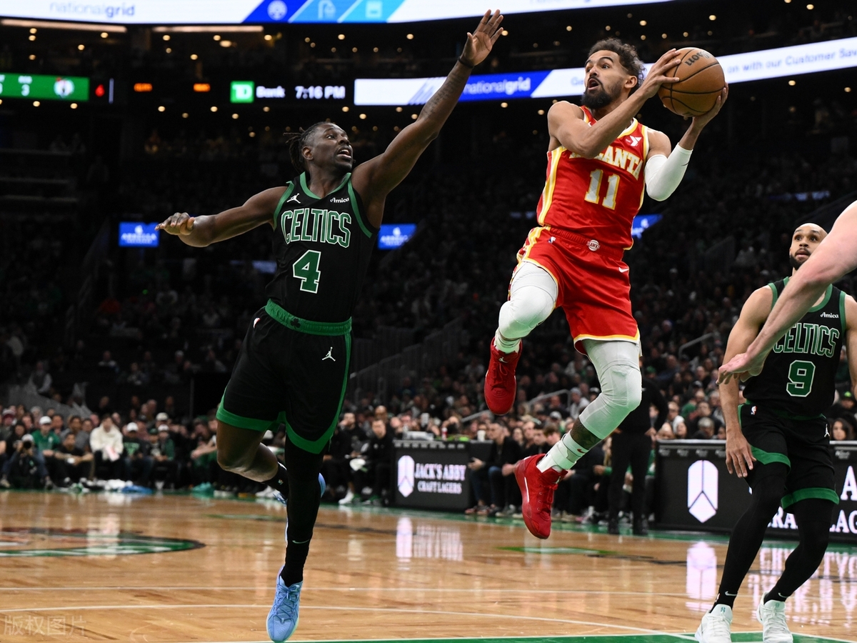 骑士队与老鹰队进行交锋 骑士队与老鹰队进行交锋