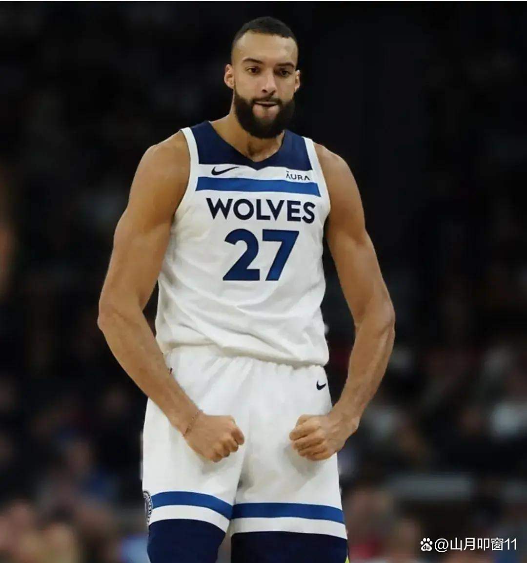 戈贝尔砍下25+14,爵士战胜快船结束三连败 戈贝尔砍下25+14,爵士战胜快船结束三连败