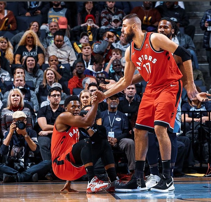 猛龙客场逆袭,连战连胜助力跻身东部前列 猛龙客场逆袭,连战连胜助力跻身东部前列