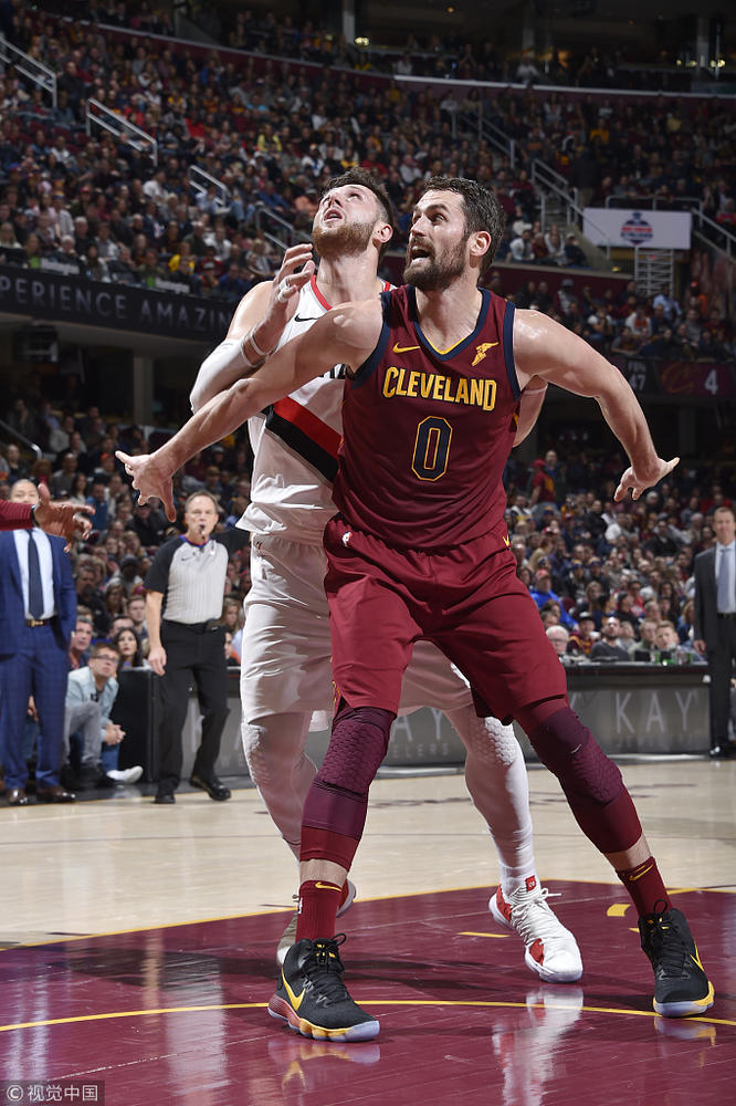 骑士客场逆袭开拓者，大放异彩