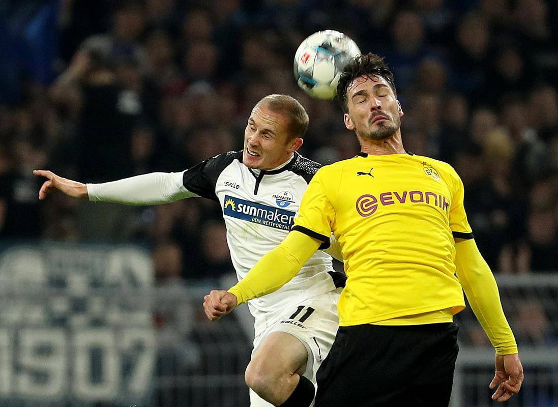 纽伦堡遭遇拜仁慕尼黑客场失利,惨遭对手压制击溃 纽伦堡遭遇拜仁慕尼黑客场失利,惨遭对手压制击溃