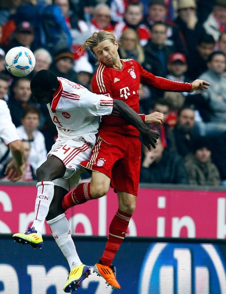 纽伦堡遭遇拜仁慕尼黑客场失利,惨遭对手压制击溃 纽伦堡遭遇拜仁慕尼黑客场失利,惨遭对手压制击溃