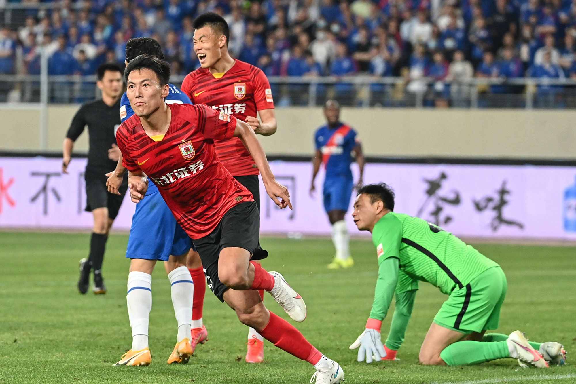 长春亚泰在亚冠小组赛中获得胜利的简单介绍