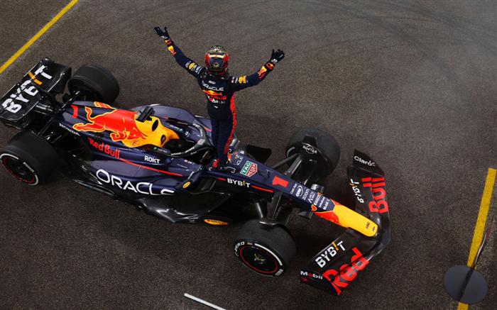 包含阿斯顿马丁鏖战法拉利,维斯塔潘惊艳四座的词条 包含阿斯顿马丁鏖战法拉利,维斯塔潘惊艳四座的词条